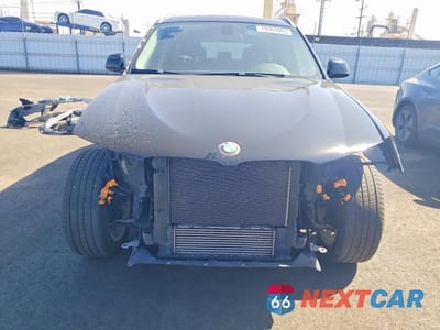 Piąte zdjęcie samochodu w środku: 2017 BMW X3 SDRIVE28I VIN:5UXWZ7C31H0V89164 - miniatura