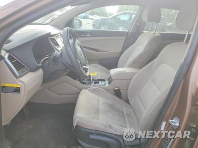 Zdjęcie 7 z 13 samochodu: 2017 HYUNDAI TUCSON SE VIN:KM8J23A43HU341331 - miniatura
