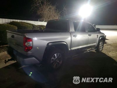 Trzecie zdjęcie samochodu z tyłu: 2016 TOYOTA TUNDRA LIMITED VIN:5TFFY5F14GX207623 - miniatura