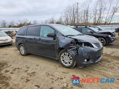 Czwarte zdjęcie samochodu z boku: 2013 TOYOTA SIENNA VIN:5TDYK3DC1DS290447 - miniatura