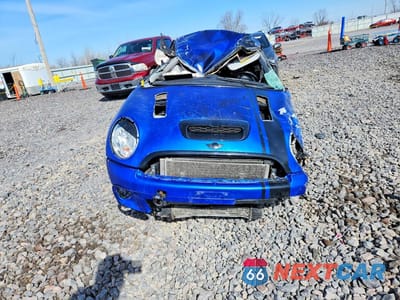 Piąte zdjęcie samochodu w środku: 2008 MINI COOPER S VIN:WMWMF73578TT90215 - miniatura