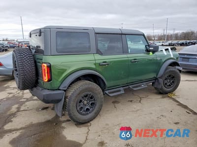 Trzecie zdjęcie samochodu z tyłu: 2023 FORD BRONCO BASE VIN:1FMEE5DP2PLC07408 - miniatura