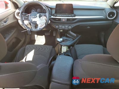 Zdjęcie 8 z 12 samochodu: 2023 KIA FORTE LXS VIN:3KPF24AD1PE592104 - miniatura