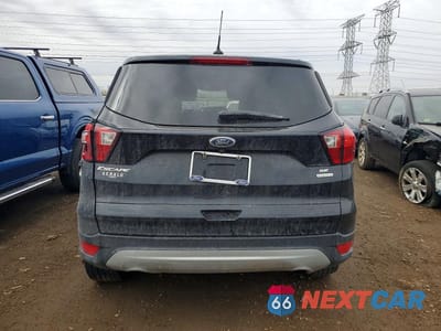 Zdjęcie 6 z 11 samochodu: 2019 FORD ESCAPE SE VIN:1FMCU0GD5KUC47483 - miniatura