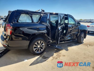 Trzecie zdjęcie samochodu z tyłu: 2024 CHEVROLET SUBURBAN C1500 LS VIN:1GNSCBKD0RR108100 - miniatura