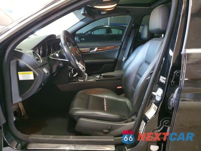 Zdjęcie 7 z 11 samochodu: 2013 MERCEDES-BENZ C 300 4MATIC VIN:WDDGF8AB1DR259129 - miniatura