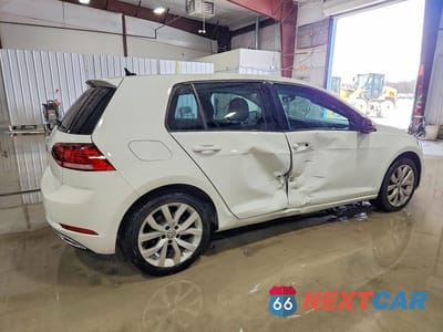 Trzecie zdjęcie samochodu z tyłu: 2019 VOLKSWAGEN GOLF S VIN:3VWG57AU0KM031546 - miniatura