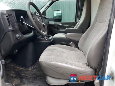 Zdjęcie 7 z 11 samochodu: 2014 CHEV EXPRESS G3500 VIN:1GB3G3BG8E1204300 - miniatura