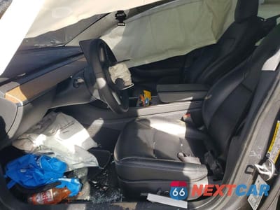 Zdjęcie 7 z 12 samochodu: 2021 TESLA MODEL 3 VIN:5YJ3E1EB5MF019570 - miniatura