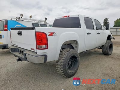Trzecie zdjęcie samochodu z tyłu: 2013 GMC SIERRA K1500 SLE VIN:3GTP2VE74DG240892 - miniatura