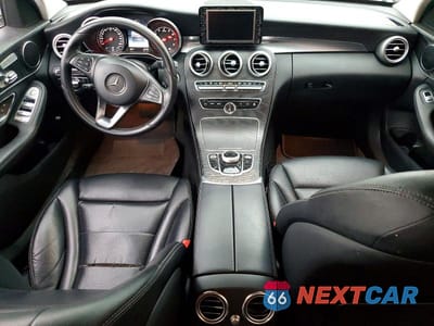 Zdjęcie 8 z 13 samochodu: 2017 MERCEDES-BENZ C 300 VIN:55SWF4JB2HU197989 - miniatura