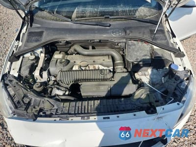 Zdjęcie 11 z 12 samochodu: 2014 VOLVO S60 T5 VIN:YV1612FS2E2289528 - miniatura
