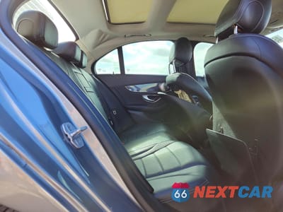 Zdjęcie 10 z 12 samochodu: 2015 MERCEDES-BENZ C 300 4MATIC VIN:55SWF4KB6FU011849 - miniatura