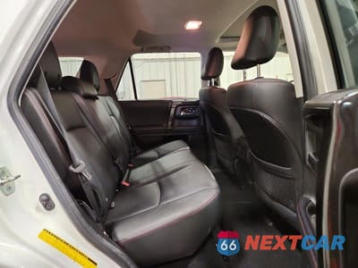 Zdjęcie 11 z 12 samochodu: 2023 TOYOTA 4RUNNER TRD OFF-ROAD PREMIUM VIN:JTERU5JR9P6135941 - miniatura