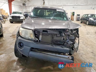 Piąte zdjęcie samochodu w środku: 2011 TOYOTA TACOMA V6 VIN:5TFUU4EN1BX002433 - miniatura