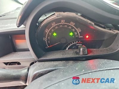 Zdjęcie 9 z 13 samochodu: 2012 SCION IQ BASE VIN:JTNJJXB03CJ012984 - miniatura