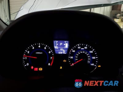 Zdjęcie 9 z 12 samochodu: 2016 HYUNDAI ACCENT SE VIN:KMHCU4AE3GU139606 - miniatura