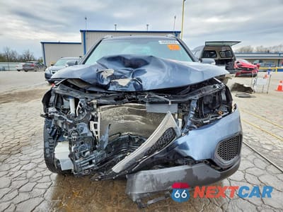 Piąte zdjęcie samochodu w środku: 2013 KIA SORENTO LX VIN:5XYKTDA26DG345637 - miniatura