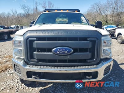 Piąte zdjęcie samochodu w środku: 2016 FORD F350 SUPER DUTY DUMP TRUCK VIN:1FDRF3H69GEB98652 - miniatura