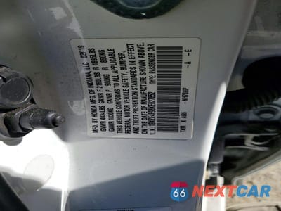 Zdjęcie 13 z 13 samochodu: 2019 HONDA INSIGHT TOURING VIN:19XZE4F98KE027852 - miniatura