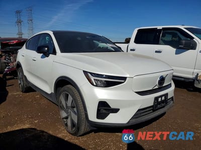 Czwarte zdjęcie samochodu z boku: 2024 VOLVO C40 RECHARGE PLUS VIN:YV4ER3GL5R2100249 - miniatura