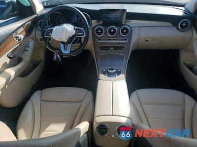 Zdjęcie 8 z 13 samochodu: 2019 MERCEDES-BENZ C 300 4MATIC VIN:55SWF8EB4KU303285 - miniatura