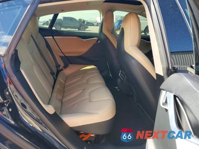 Zdjęcie 10 z 12 samochodu: 2015 TESLA MODEL S 85D VIN:5YJSA1H27FFP74547 - miniatura