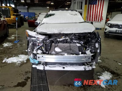 Piąte zdjęcie samochodu w środku: 2025 TOYOTA RAV4 HYBRID XLE VIN:JTMRWRFV5SJ079112 - miniatura