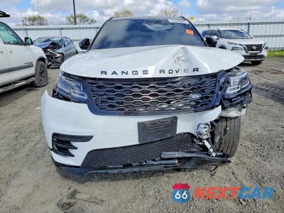 Piąte zdjęcie samochodu w środku: 2020 LAND ROVER RANGE ROVER VELAR R-DYNAMIC S VIN:SALYK2EX6LA250011 - miniatura