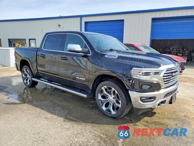 Czwarte zdjęcie samochodu z boku: 2023 RAM 1500 LONGHORN VIN:1C6SRFKT7PN623869 - miniatura