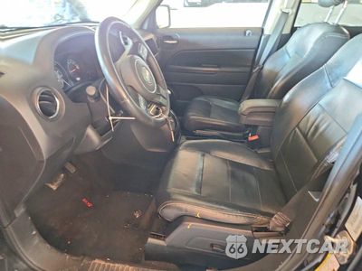 Zdjęcie 7 z 13 samochodu: 2015 JEEP PATRIOT LATITUDE VIN:1C4NJRFB4FD370336 - miniatura