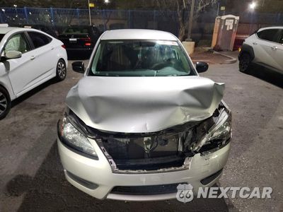 Piąte zdjęcie samochodu w środku: 2015 NISSAN SENTRA S VIN:3N1AB7AP5FY328308 - miniatura