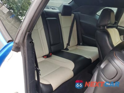 Zdjęcie 10 z 14 samochodu: 2016 DODGE CHALLENGER SXT VIN:2C3CDZAGXGH316937 - miniatura