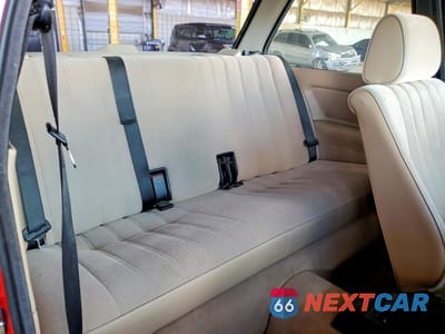 Zdjęcie 10 z 12 samochodu: 1990 BMW 325 I VIN:WBAAA1310LEC66735 - miniatura