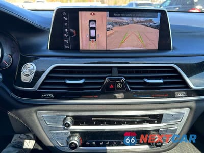 Zdjęcie 12 z 12 samochodu: 2016 BMW 750 XI VIN:WBA7F2C54GG419337 - miniatura