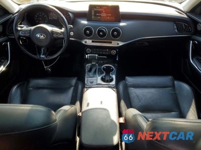 Zdjęcie 8 z 12 samochodu: 2019 KIA STINGER BASE VIN:KNAE15LA9K6066869 - miniatura