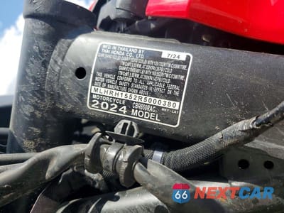 Zdjęcie 9 z 9 samochodu: 2024 HONDA CBR650 R VIN:MLHRH1552R5000380 - miniatura