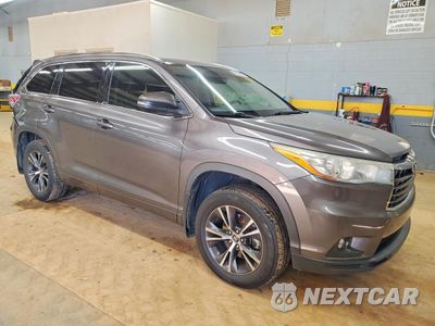 Czwarte zdjęcie samochodu z boku: 2016 TOYOTA HIGHLANDER XLE VIN:5TDJKRFH0GS332740 - miniatura