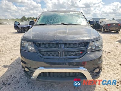 Piąte zdjęcie samochodu w środku: 2017 DODGE JOURNEY CROSSROAD VIN:3C4PDDGG9HT609034 - miniatura