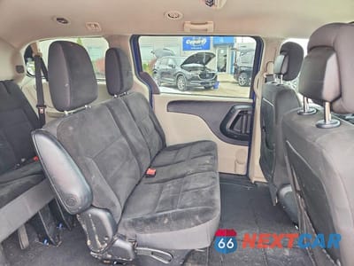 Zdjęcie 11 z 14 samochodu: 2018 DODGE GRAND CARAVAN SE VIN:2C4RDGBG9JR276540 - miniatura