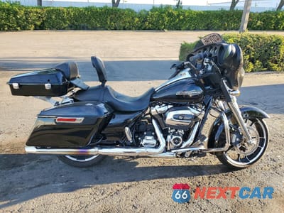 2023 HARLEY-DAVIDSON FLHX 1HD1KBC19PB622835 - główne zdjęcie licytacji z USA - miniatura