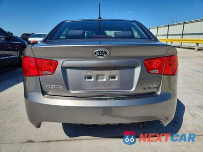 Zdjęcie 6 z 11 samochodu: 2012 KIA FORTE EX VIN:KNAFU4A29C5565678 - miniatura