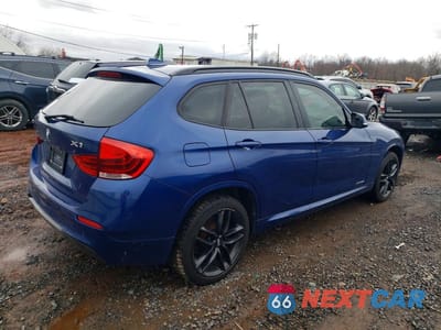 Trzecie zdjęcie samochodu z tyłu: 2015 BMW X1 XDRIVE28I VIN:WBAVL1C51FVY32708 - miniatura
