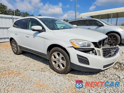 Czwarte zdjęcie samochodu z boku: 2013 VOLVO XC60 3.2 VIN:YV4952DL3D2371248 - miniatura