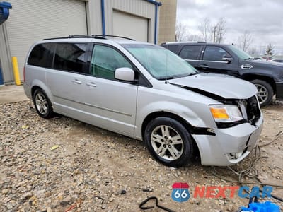 Czwarte zdjęcie samochodu z boku: 2010 DODGE GRAND CARAVAN CREW VIN:2D4RN6DX4AR385043 - miniatura