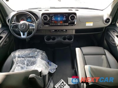 Zdjęcie 8 z 12 samochodu: 2023 MERCEDES-BENZ SPRINTER 2500 VIN:W1Z4NGHYXPT126839 - miniatura