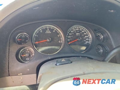 Zdjęcie 9 z 12 samochodu: 2014 CHEVROLET SUBURBAN C1500 LT VIN:1GNSCJE06ER200972 - miniatura