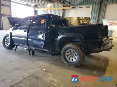 Drugie zdjęcie samochodu z przodu: 2004 CHEVROLET SILVERADO K1500 VIN:2GCEK13T341411284 - miniatura