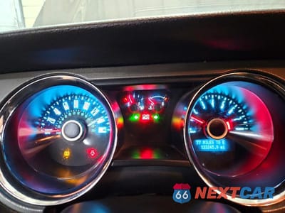 Zdjęcie 9 z 11 samochodu: 2014 FORD MUSTANG VIN:1ZVBP8EM7E5285527 - miniatura