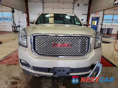 Piąte zdjęcie samochodu w środku: 2015 GMC YUKON XL DENALI VIN:1GKS2JKJ5FR576822 - miniatura